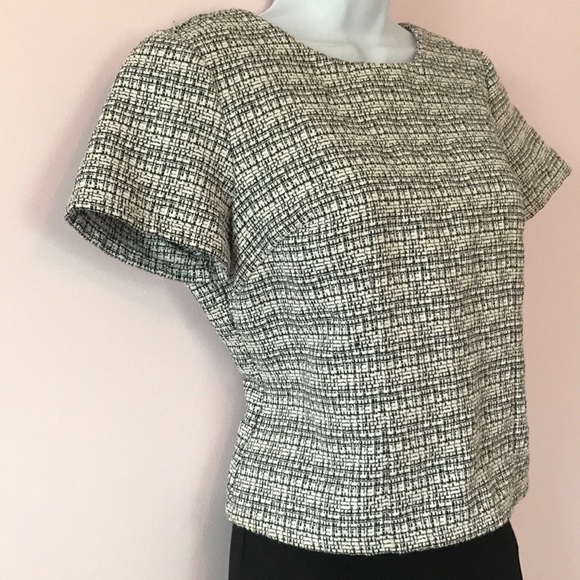 NWOT Express Classic Top - Picture 3 of 8